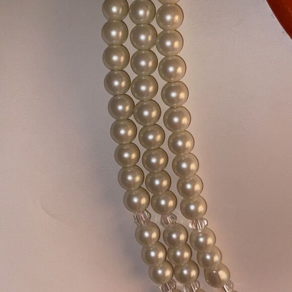 NWT Vintage 3 Strand Swarovski Crystals & Fresh Water Pearl Necklace - Picture 2 of 7